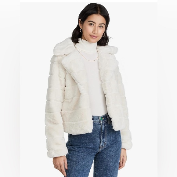 💖 Blank NYC KIDS Faux Fur Jacket | Trendy White Winter Coat - Picture 4 of 12